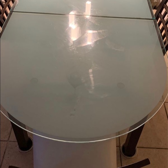 Dining room set - Picture 3 of 3